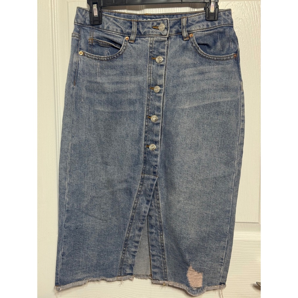 Wild Fable Blue Denim Button Front Midi Skirt Distressed Frayed Hem Size 2